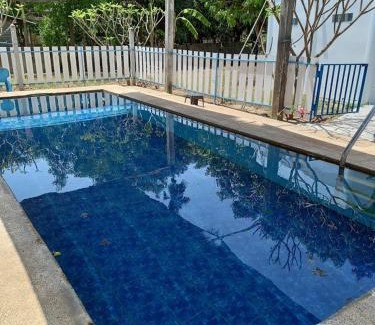 Prakhon Chai House | Stay Ban Posai with Pool