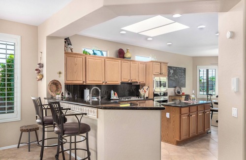 Surprise House | "Stay n Play" Oasis - Surprise/Heated Pool/Spa/Golf Cart/45+ Resort Community