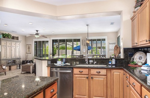 Surprise House | "Stay n Play" Oasis - Surprise/Heated Pool/Spa/Golf Cart/45+ Resort Community