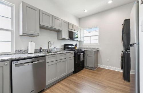 Baton Rouge Apartment | StayAE Downtown - 1BR Apartment, Second Floor