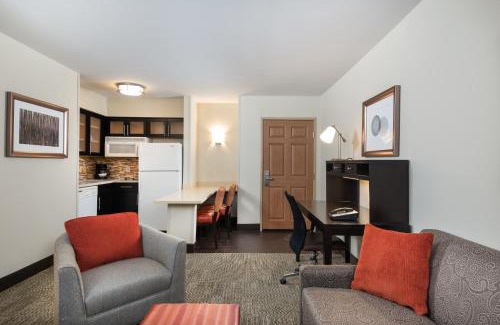 Chantilly Hotel | Staybridge Suites Chantilly Dulles Airport by IHG