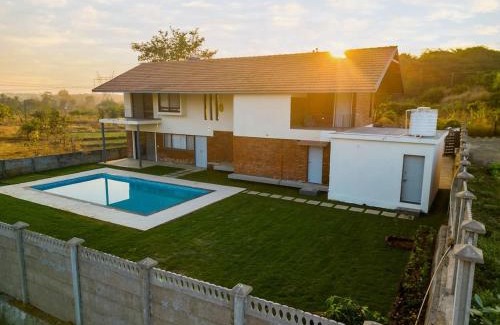 Amarnath Villa | StayLeisurely The Flint House 3BHK, Murbad