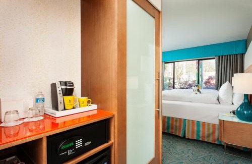 University District Hotel | Staypineapple, University Inn, University District Seattle