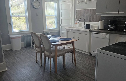 Watertown Apartment | Steele Brook ManornTranquil get away nestled nin Litchfield County.