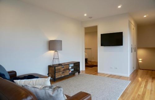 Queenscliff House | Stella on Stevens