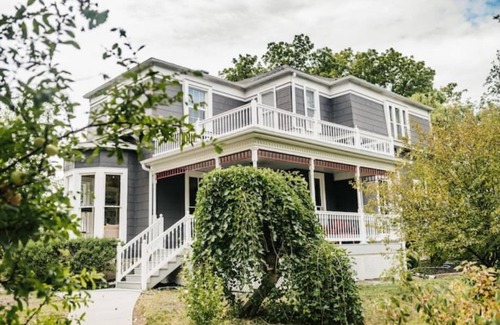 Maquoketa House | Stephens House-Victorian home restored & renovated