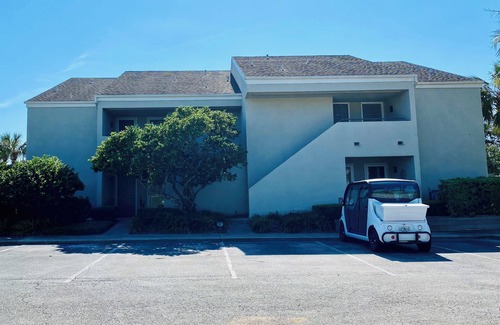 Ponte Vedra Beach Apartment | Steps to private beach in Gated Sawgrass Community! Renovated Condo.