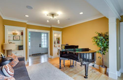 Stockbridge House | Stockbridge Retreat with Pool and Hot Tub!