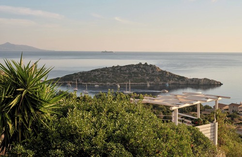 Varvara Villa | STONE BUILT 3 BEDROOM LUXURY VILLA WITH PRIVATE INFINITY POOL AND SEA VIEW