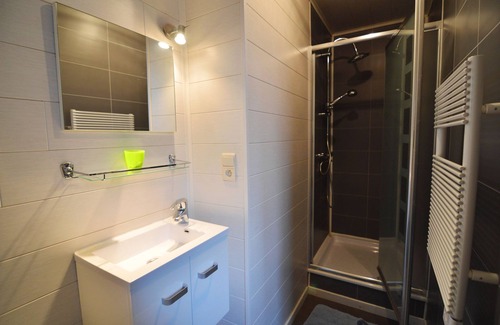 Les Rivages House | Stone-built holiday home in Dinant with terrace