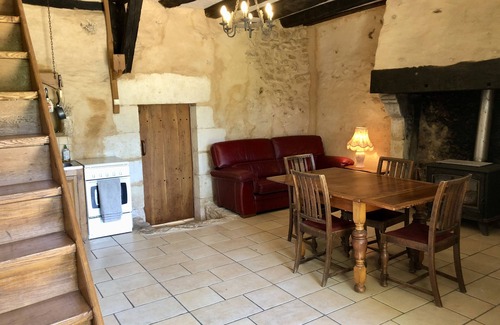 Villamblard Cottage | Stone Cottages in Peaceful, Rural Setting