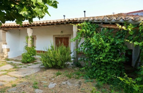Salce Cottage | Stone house with garden, barbecue and fireplace.