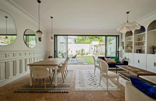 Cauderan House | Stone house with optional Wine Tour service