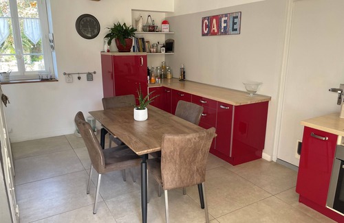 Chabeuil House | Stone house with swimming pool near the village