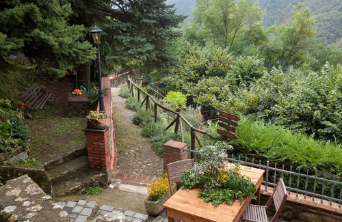 Boveglio House | Stone Rustico with Jacuzzi, Infrared Sauna Escluiva