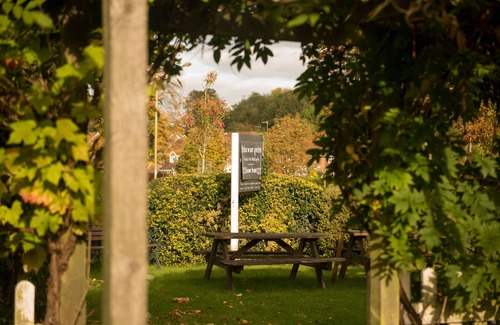 Alton Ski Chalet | Stone's throw from the Jane's Austen's House