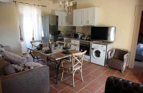 Tselendata Villa | Stone villa with fantastic pool area