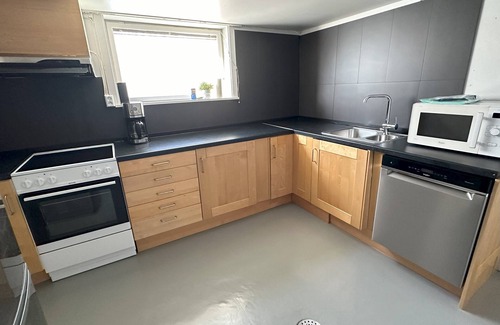 Lillehammer House | Stort Koselig hus Sentralt i Lillehammer, Perfekt Kombinasjon av Naturen og Byen