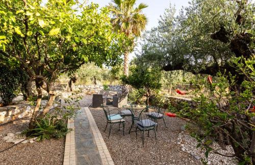 Lefktro Apartment | Stoupa Serene Nests - Spitiko Getaway