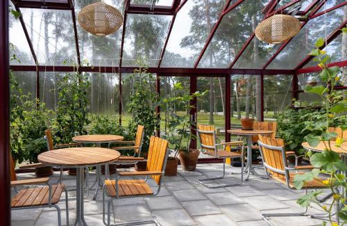 Nar Hotel | Strandakar Hotell & Restaurang