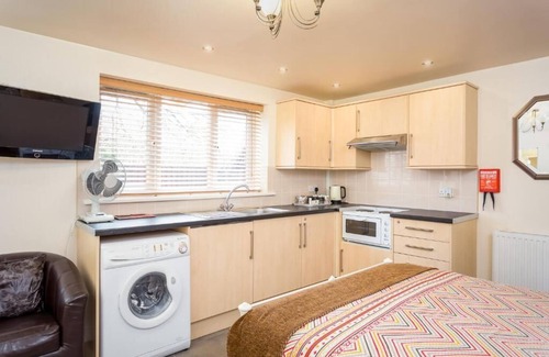 Frampton on Severn Apartment | Stratford Studios 2n