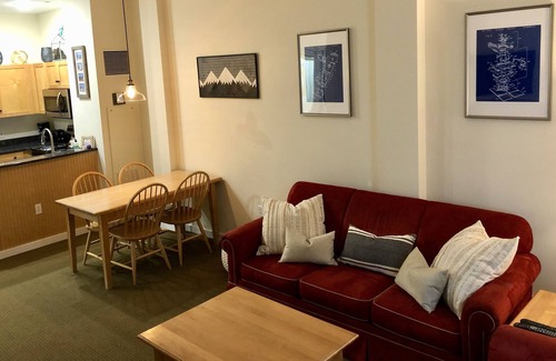 Stratton Mountain Condo | Stratton 1 Bedroom Long Trail Condo, Walk to Village and Lifts