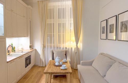 Kalisz Apartment | Studio Łazienna - Nocleg i Fotografia