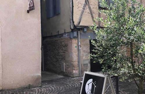 Cahors Apartment | Studio 1*, impasse de la Chantrerie, floor 3