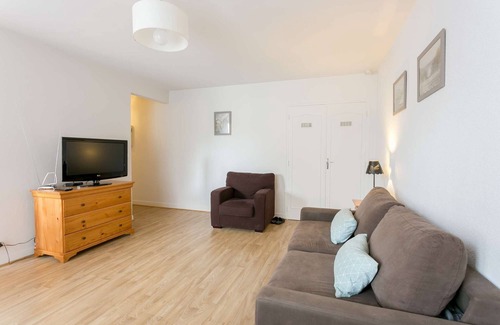 Rueil-Malmaison Apartment | Studio 40 sqm - 11, rue des Cités