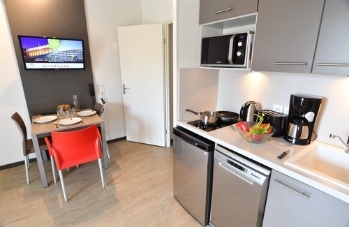 Bordeaux-Lac Apartment | Studio Abordable au Calme | Wi-Fi Gratuit