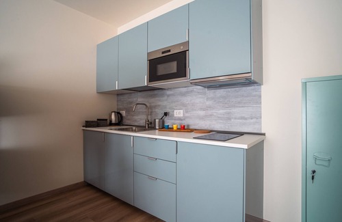 Gargagnago di Valpolicella Apartment | Studio Apartment 'Jala' with Shared Terrace, Wi-Fi and Air Conditioning