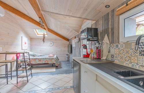 Cazaux Apartment | Studio Apartment "Bassin d'Arcachon" with Private Terrace & Wi-Fi