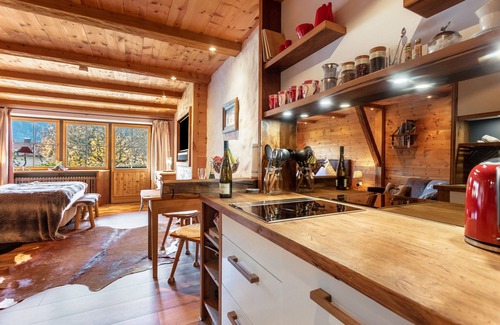 Inzell Apartment | Studio Apartment 'Chalet Alpenherz' with Mountain View, Balcony and Wi-Fi