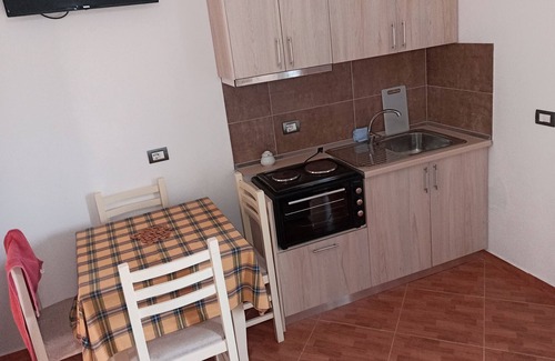 Qerek Apartment | Studio Apartment Hamallaj Beach