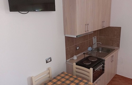 Qerek Apartment | Studio Apartment Hamallaj Beach