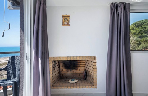 Pidima Kyras Apartment | Studio Apartment 'Iguana 18' with Sea View, Wi-Fi and Air Conditioning