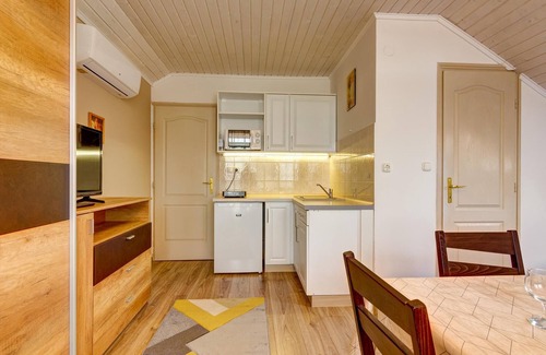 Heviz Apartment | Studio Apartment in Heviz 3