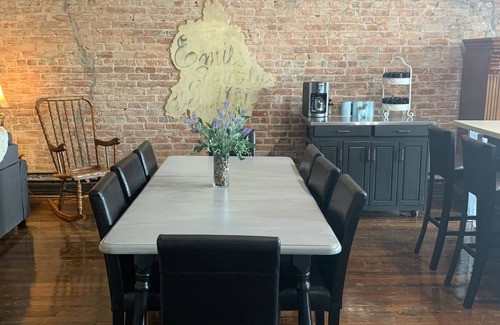 Paducah Apartment | Studio Apartment located in the heart of historic Downtown Paducah built in 1882