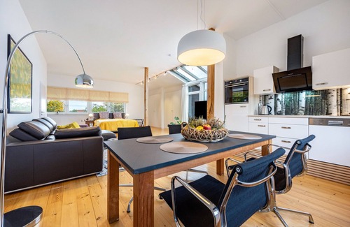 Bleckede Apartment | Studio Apartment 'Lüneburg' with Private Garden, Balcony and Wi-Fi