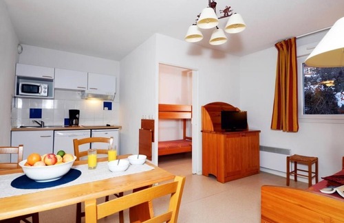 Font-Romeu-Odeillo-Via Apartment | Studio au calme avec accès piscine