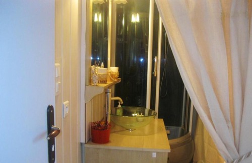 Tonnay-Charente Apartment | Studio avec jardin clos et wifi a Tonnay Charente