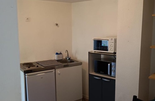 Bourbon-l'Archambault Apartment | Studio Bourbon