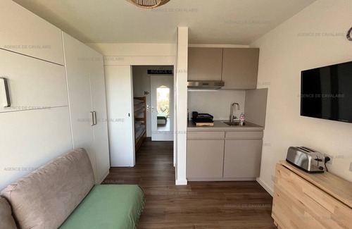 Cavaliere Apartment | Studio cabin 100m from beach and shops with air conditioning and parking