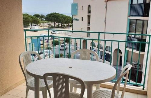 Plage d'Argeles Apartment | Studio Cabine à Port Argelès, Vue Mer, Parking, Proche Plage, 4 pers. - FR-1-388-21