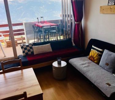 Anzere Apartment | Studio chaleureux, confortable, avec vue sur les Alpes 2- 3 pers