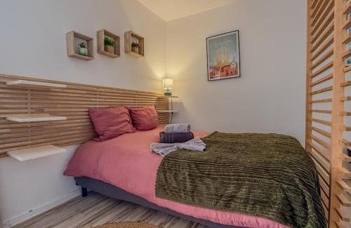 Chartres Apartment | Studio charmant avec balcon en centre-ville