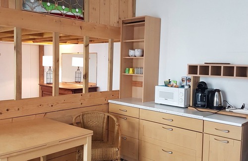 Alencon Apartment | STUDIO, city center with parking, all amenities, 2 mns STATION