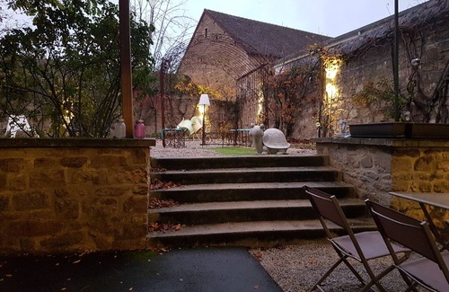 Alencon Apartment | STUDIO, city center with parking, all amenities, 2 mns STATION