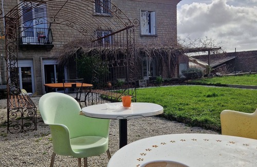 Alencon Apartment | STUDIO, city center with parking, all amenities, 2 mns STATION