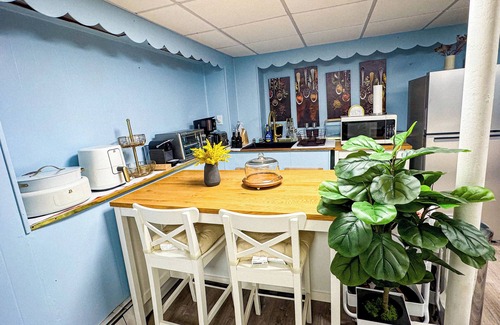 Revere Apartment | Studio Close to Beach, Boston, Logan Airport & Train Station